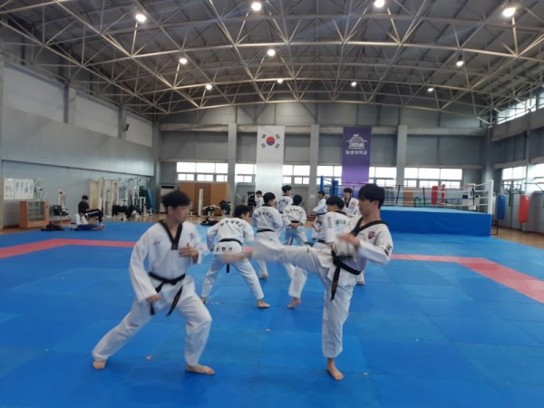 약소 겨루기 훈련.jpg